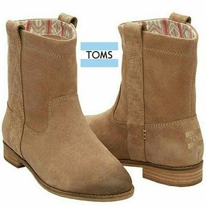 Toms Laurel tan, flat suede bootie size 8.5